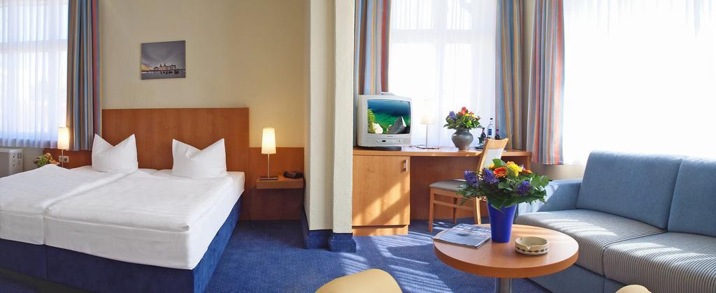 Hotel Xenia Sellin  Bagian luar foto